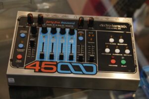 Electro -Harmonix 45,000 with Foot Controller