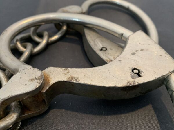 Leg Irons Vintage - Image 2