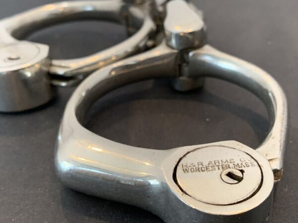 H&R Arms Bean Cobb Handcuffs - Image 2