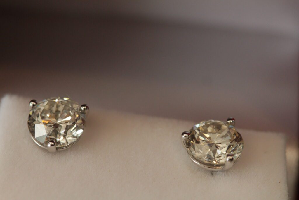 Diamond Stud Earrings 2.34 Carat